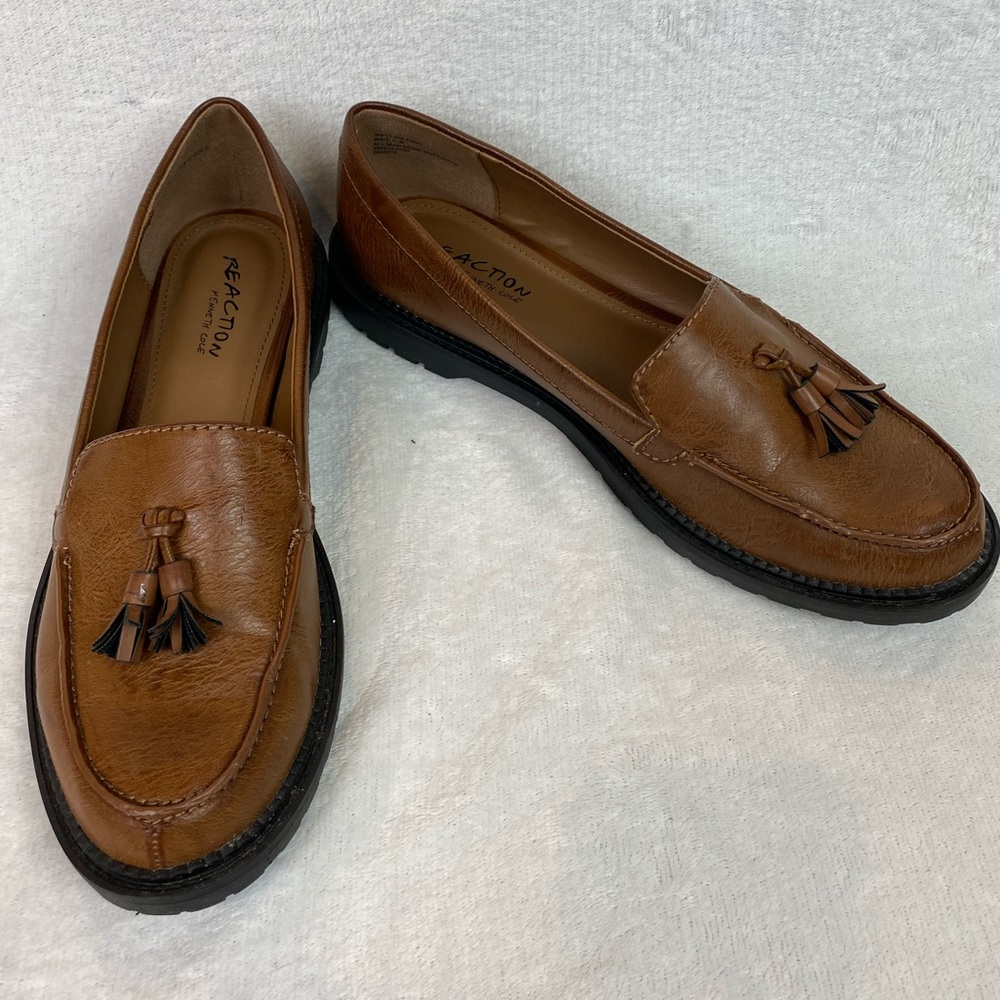 Size 11 Tan Kennith Cole Reaction Slip Ons